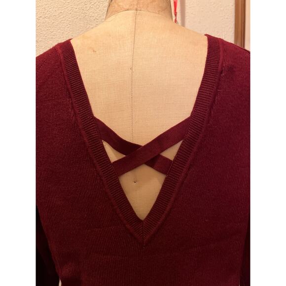 Long Sleeve Boat Neck Criss Cross Back Sweater Wine Red NWT Size M - Picture 6 of 8